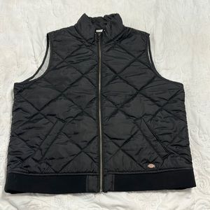 Dickie’s Diamond Quilted Vest NWOT